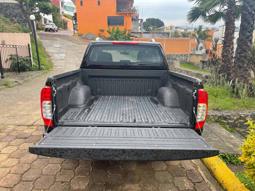 Imagen 6 de 10 de Nissan Np300 Frontier 2020 2.5 Le Aa Mt