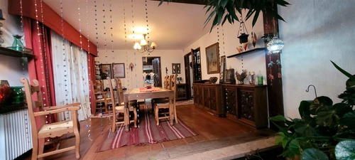 Casa En Venta De 7 Dorm. En Lo Barnechea