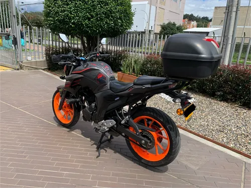 Yamaha Fzn250a