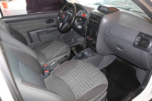 Imagem 9 de 12 de Fiat Strada 1.8 Mpi Adventure Cd 16v Flex 3p Manual