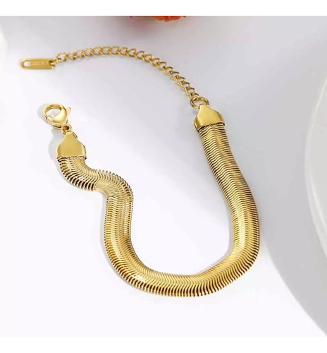 Pulsera Para Mujer Bañada En Oro Modelo Serpiente