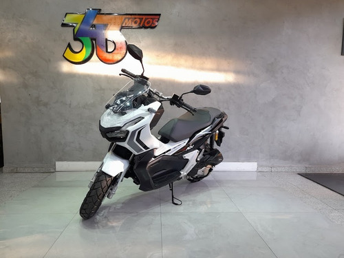 Imagem 13 de 18 de Honda Adv