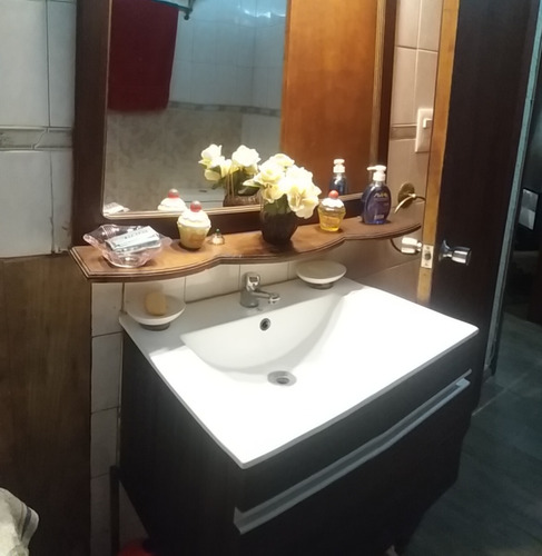 Atención Inversionistas!!! 2 Apartamentos En Un Mismo Padron, 1, De 2 Dormitorios, Li./com, Coc. C/oficce Y Baño. Otro; Liv/com, 1 Dorm, Kitchenette, Baño Y Lindo Patio!!! Documentacion En Regla