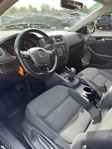 Imagen 8 de 17 de Volkswagen Vento 1.4 Comfortline At 150cv