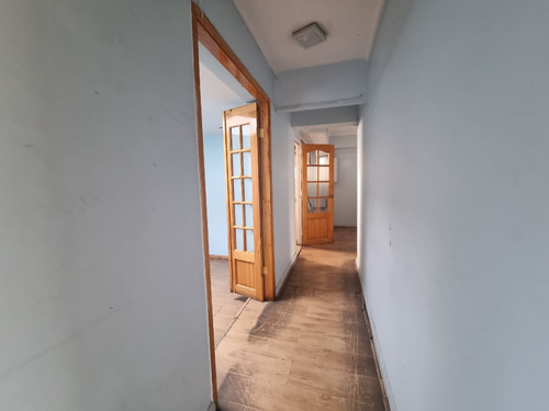 Casa En Excelente Ubicación, Apta Para Oficina Con Trifásica