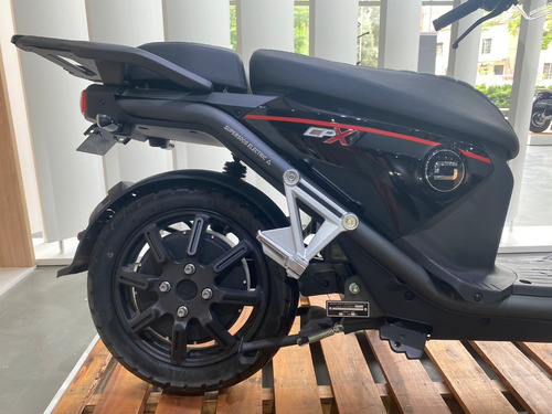 Imagen 11 de 16 de Moto Eléctrica Super Soco Cpx Black