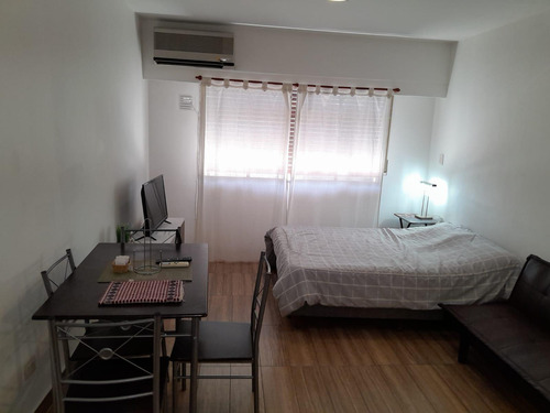 Departamento En Alquiler Monoambiente Amoblado Av. Córdoba 800