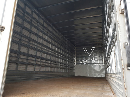 Vw 17.230 2017 Constellation 4x2 Baú Cg Seca Facchini