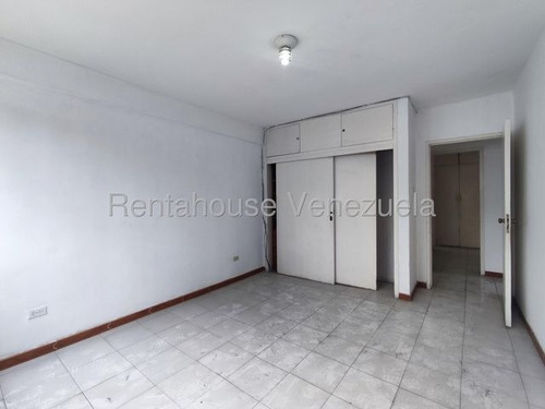 Yj Apto Altamira Confortable Apartamento Para Su Remodelación, Con Gran Potencial