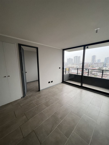 Depto En Arriendo De 2 Dorm Estacionamiento . En La Cisterna