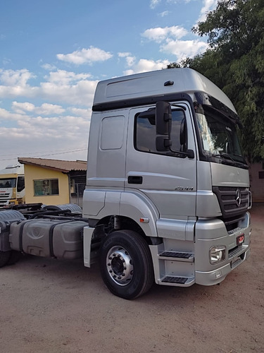 Imagem 1 de 4 de Mb Axor 2544 6x2 Teto Alto E Automático 2012