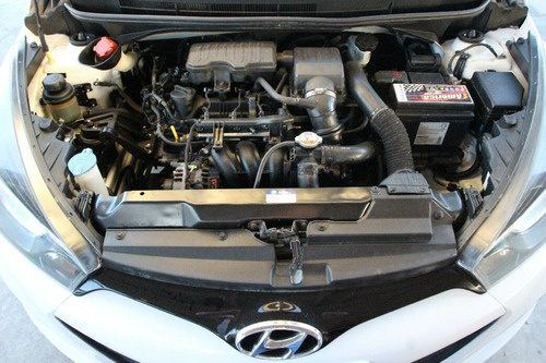 Imagem 10 de 10 de Hyundai Hb20 1.0 Comfort Plus 2013 103.000km Manual