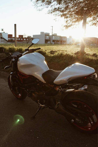 Ducati Monster 821