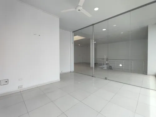Local En Arriendo En Latino. Cod A18629
