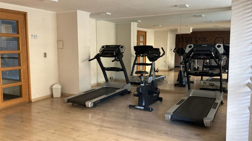 Departamento En Venta De 2 Dorm. En Santiago