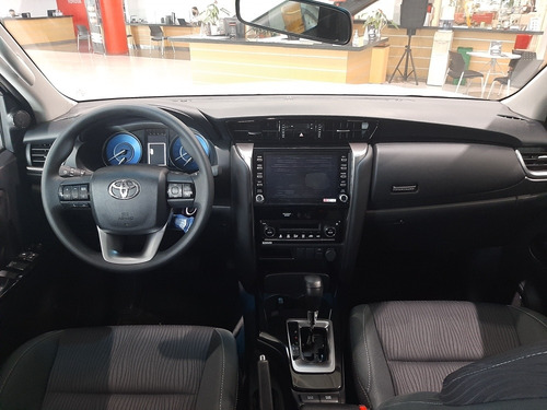 Toyota Fortuner Sw4 2021 2.4 4x2 Diesel A/t