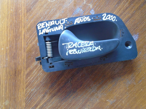 Vendo Manigueta Trasera  Izq. De Renault Laguna, Año 2000