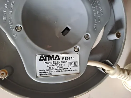 Pava Eléctrica Atma Pe5710 Con Base Completa Para Repuestos! (Usado)