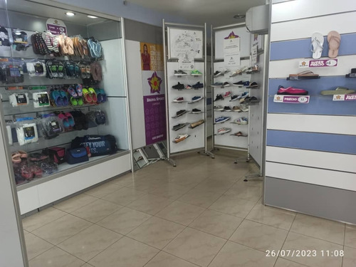 Venta Fondo De Comercio, Zapateria Con Inventario En San Antonio De Los Altos Bv