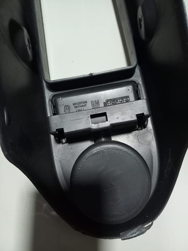 Console Central Dos Bancos Gm Corsa Montana 2006 24400405