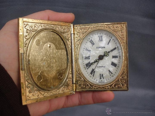   Antiguo Reloj Con Forma De Libro En Latón Labrado No Envio