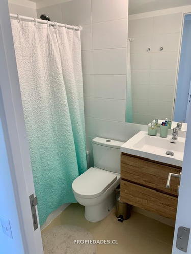 Departamento En Venta De 3 Dorm. En Papudo Primera Línea