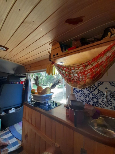 Imagem 5 de 15 de Kombi Home Motorhome