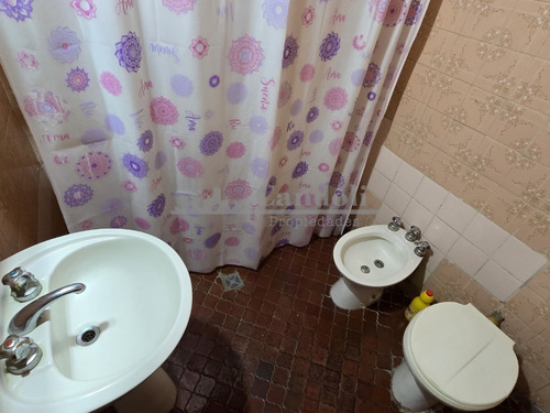 Casa En Venta 3 Ambientes - Santa Clara Del Mar, Con Departamento Al Fondo