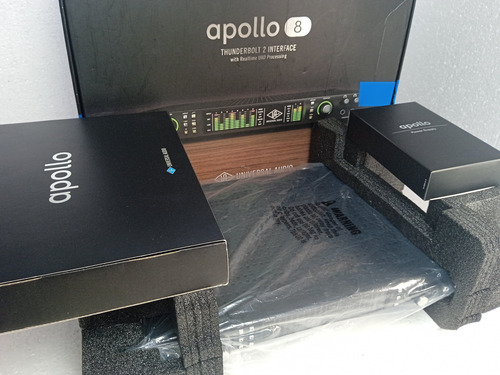 Uad Universal Audio Apollo 8 Quad - Interface De Audio (Usado)