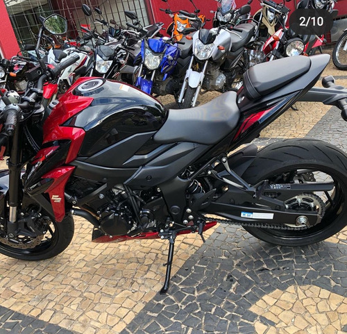 Suzuki Gsr 750