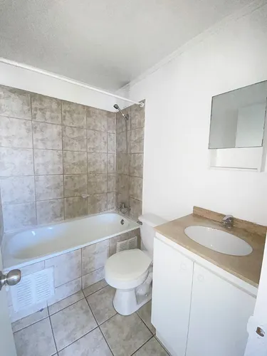 Se Vende Depto 2d1b Av Lo Ovalle La Cisterna