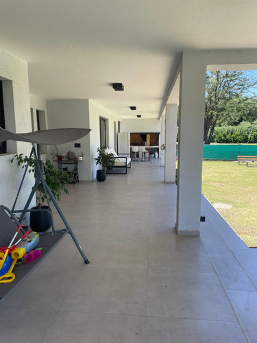 Se Vende Increible Casa En Barrio La Paloma, Villa Allende!!