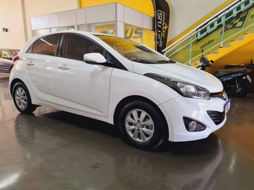 Imagem 2 de 9 de Hyundai Hb20 1.6 Comfort Style 16v Flex 4p Automático