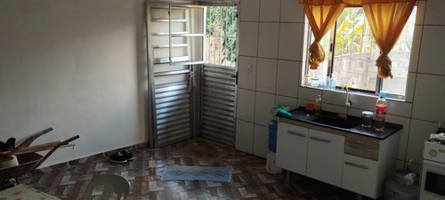 Casa Pronta Para Morar Com 3 Cômodos Cozinha Sala Quarto
