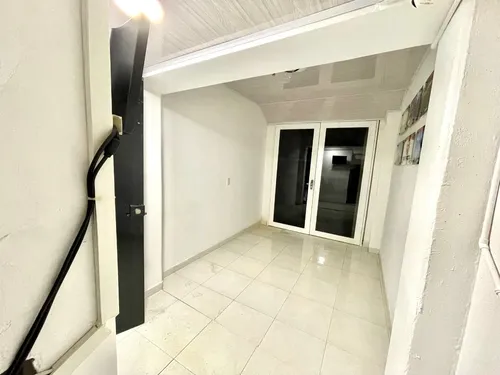 Bodega Con Local En Arriendo