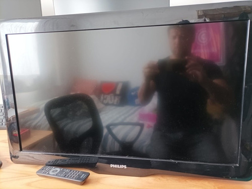 Imagen 3 de 5 de Tv Philips 32' Lcd, No Enciende La Pantalla.