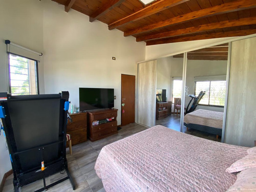 Casa En Venta De 3 Dormitorios Con Pileta En Roldan - Acequias Del Aire