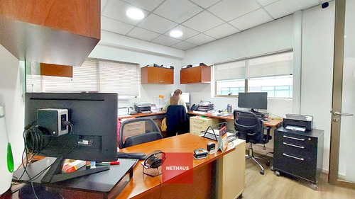 Nethaus Vende Of. Av. Apoquindo Metro Manquehue - Las Condes