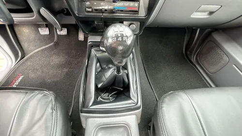 Nissan D22 Np 300 Dc 4x2 2015