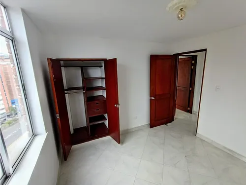 Amplio Apartamento Con Excelente Ubicacion En Medellin La Candelaria
