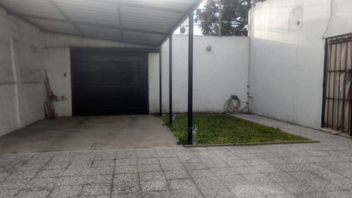 Imagen 4 de 11 de Casa Con Local, 3 Ambientes, Terraza, Living