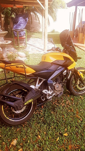 Bajaj Ns 200