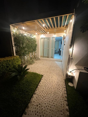 Casa En Tequesquitengo