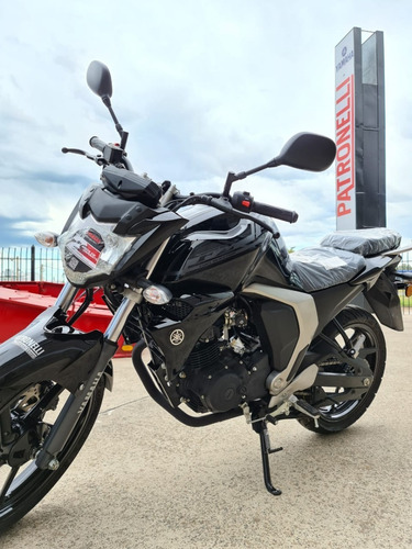 Imagen 9 de 18 de Yamaha Fz Fi 2023 0km Ahora 12! Retira En El Acto Patronelli