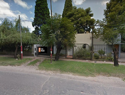 Casa En Venta - 2 Dormitorios 1 Baño - Cocheras - 502mts2 - City Bell, La Plata