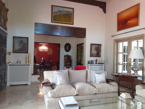 Casa Venta Lomas De San Isidro Jockey