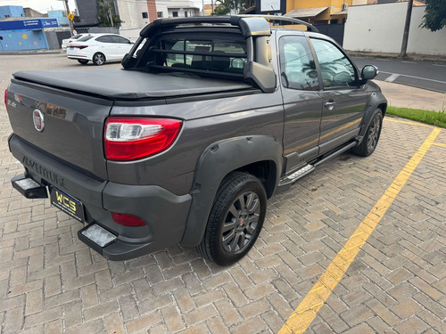 Fiat Strada 1.8 16v Adventure Cab. Dupla Flex 3p