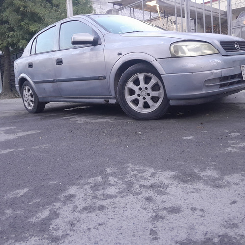 Chevrolet Astra 1.8 4p Confort Mt