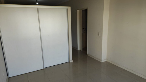Departamento En Alquiler En Floresta