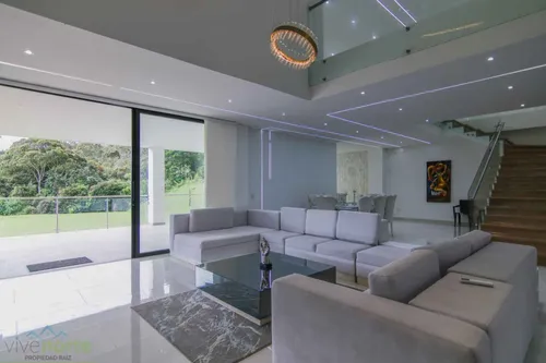 Casa Campestre En Venta En Guarne. Cod V13125